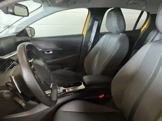 PEUGEOT 208 II - voiture d'occasion - Photo 17
