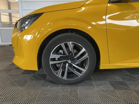 PEUGEOT 208 II - voiture d'occasion - Photo 22