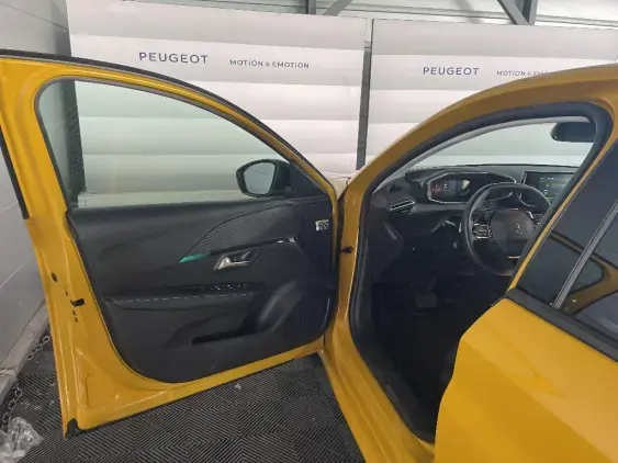PEUGEOT 208 II - voiture d'occasion - Photo 18