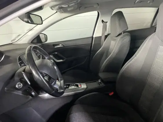 PEUGEOT 308 II - voiture d'occasion - Photo 17