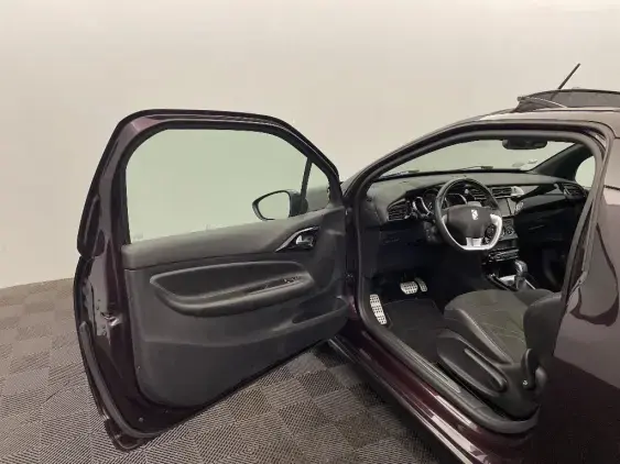 DS DS 3 - voiture d'occasion - Photo 18