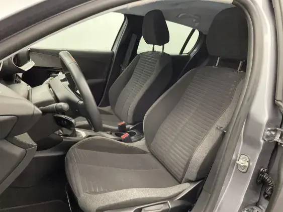 PEUGEOT 208 II - voiture d'occasion - Photo 18