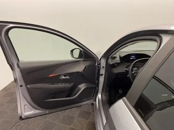 PEUGEOT 208 II - voiture d'occasion - Photo 19