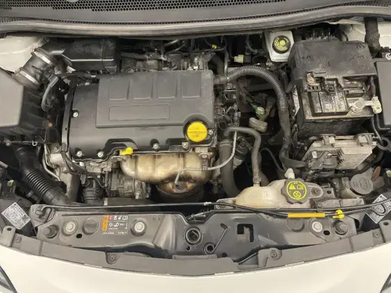 OPEL CORSA E - voiture d'occasion - Photo 21