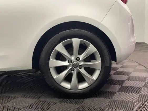 OPEL CORSA E - voiture d'occasion - Photo 24