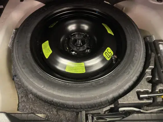 PEUGEOT 2008 II - voiture d'occasion - Photo 17