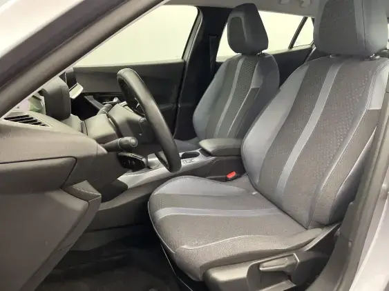 PEUGEOT 2008 II - voiture d'occasion - Photo 18