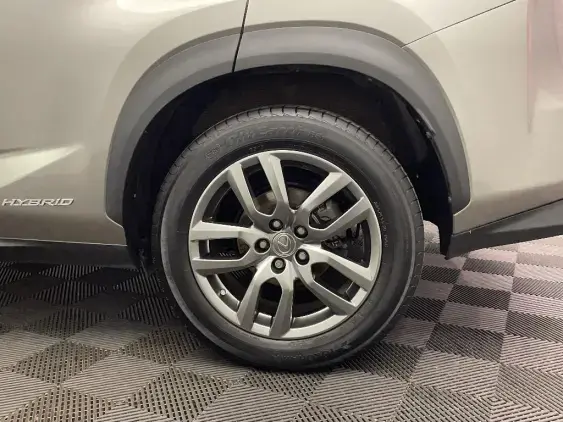 LEXUS NX - voiture d'occasion - Photo 24