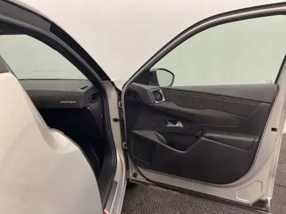 DS DS 3 CROSSBACK I - voiture d'occasion - Photo 19