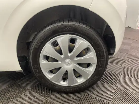 PEUGEOT 108 - voiture d'occasion - Photo 23