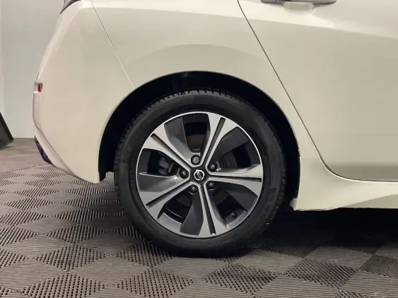 NISSAN LEAF II - voiture d'occasion - Photo 24