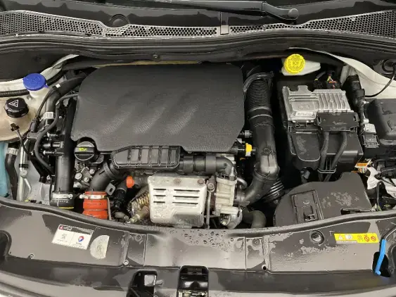 PEUGEOT 2008 - voiture d'occasion - Photo 21