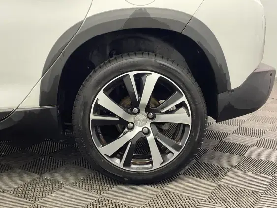 PEUGEOT 2008 - voiture d'occasion - Photo 24