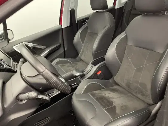 PEUGEOT 2008 - voiture d'occasion - Photo 17