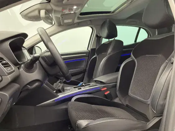RENAULT MEGANE IV - voiture d'occasion - Photo 17