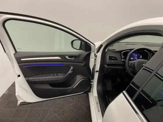 RENAULT MEGANE IV - voiture d'occasion - Photo 18