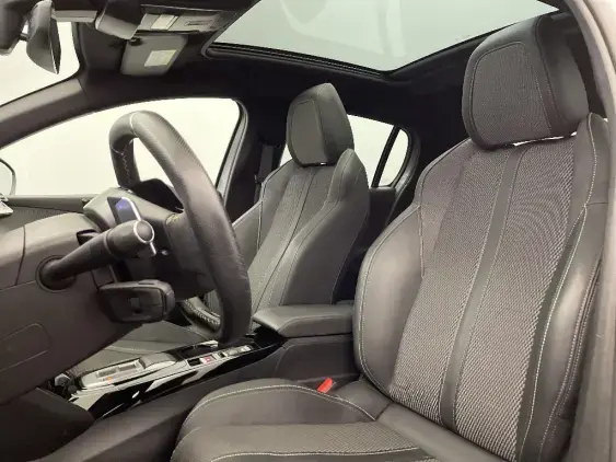 PEUGEOT 208 II - voiture d'occasion - Photo 18