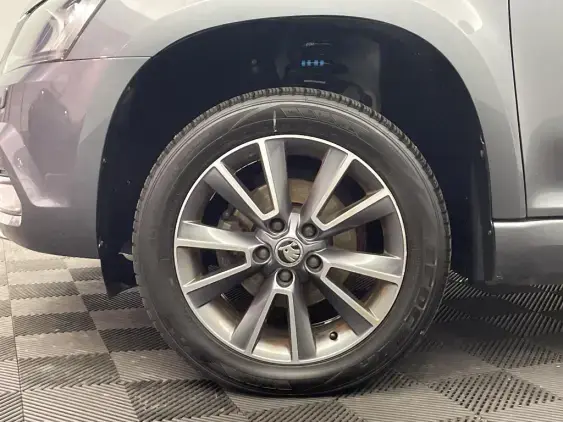 SKODA YETI - voiture d'occasion - Photo 19