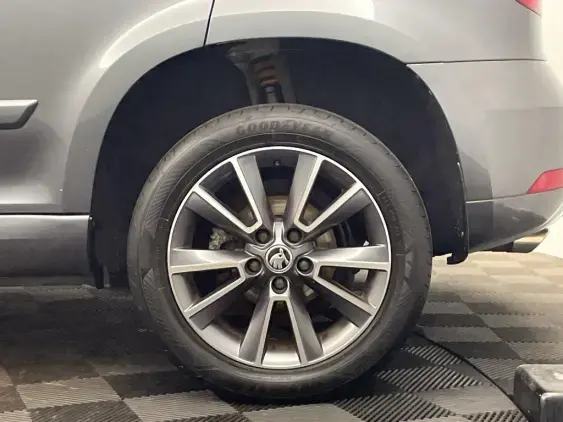 SKODA YETI - voiture d'occasion - Photo 20
