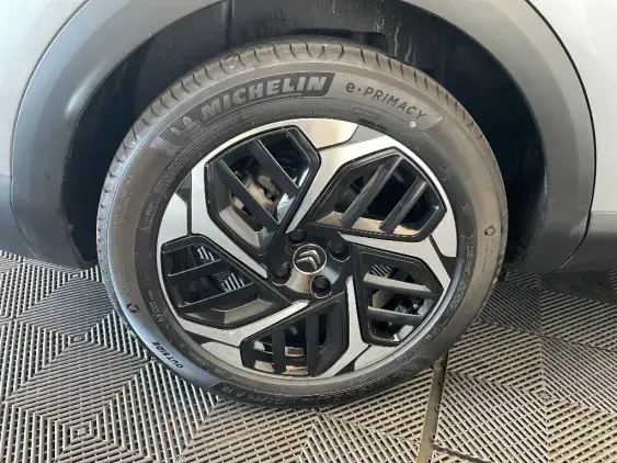 CITROEN C4 III - voiture d'occasion - Photo 23