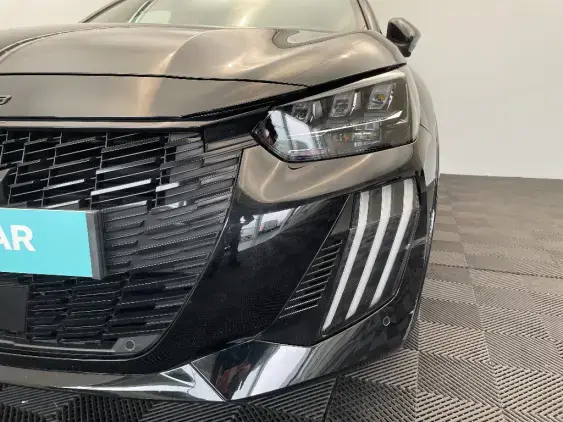 PEUGEOT 208 II - voiture d'occasion - Photo 19