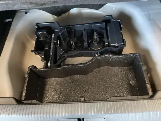 PEUGEOT 2008 II - voiture d'occasion - Photo 17