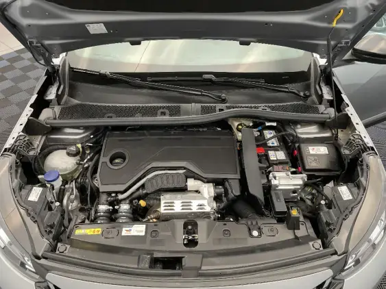 PEUGEOT 2008 II - voiture d'occasion - Photo 21