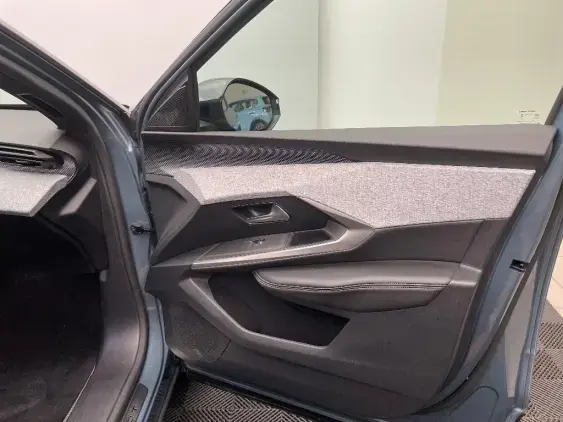 PEUGEOT 3008 III - voiture d'occasion - Photo 18