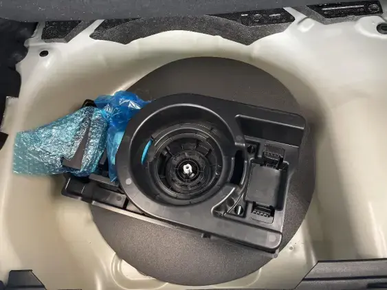 PEUGEOT 208 II - voiture d'occasion - Photo 17