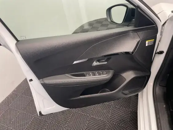 PEUGEOT 208 II - voiture d'occasion - Photo 18