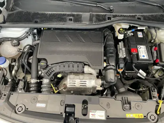 PEUGEOT 208 II - voiture d'occasion - Photo 20