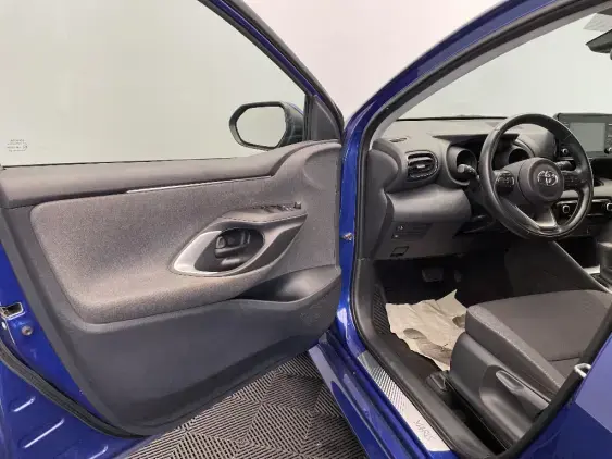 TOYOTA YARIS IV - voiture d'occasion - Photo 19