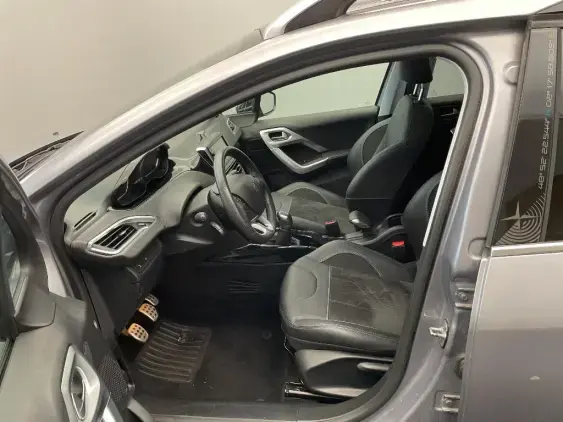 PEUGEOT 2008 - voiture d'occasion - Photo 18