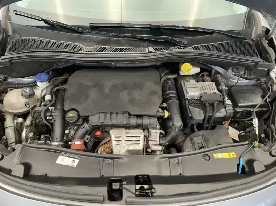 PEUGEOT 2008 - voiture d'occasion - Photo 21