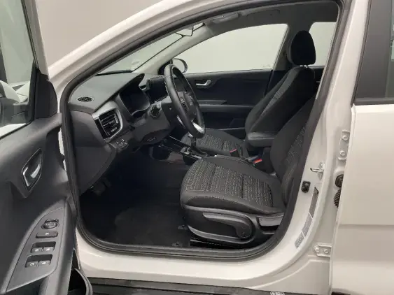 KIA STONIC - voiture d'occasion - Photo 18