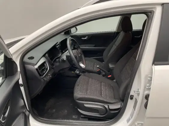 KIA STONIC - voiture d'occasion - Photo 18