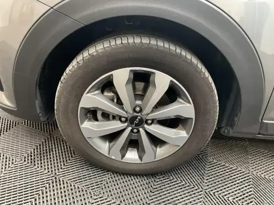 KIA STONIC - voiture d'occasion - Photo 21