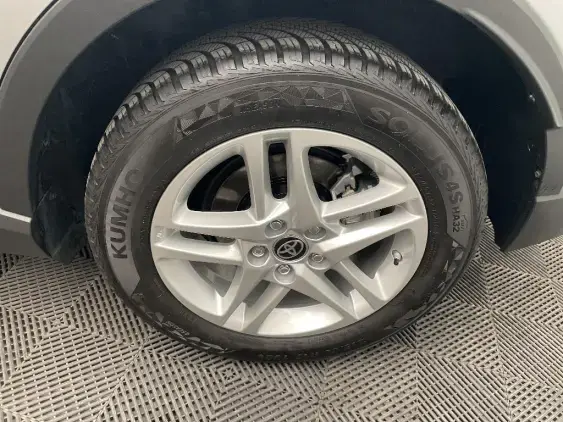 TOYOTA C-HR - voiture d'occasion - Photo 24