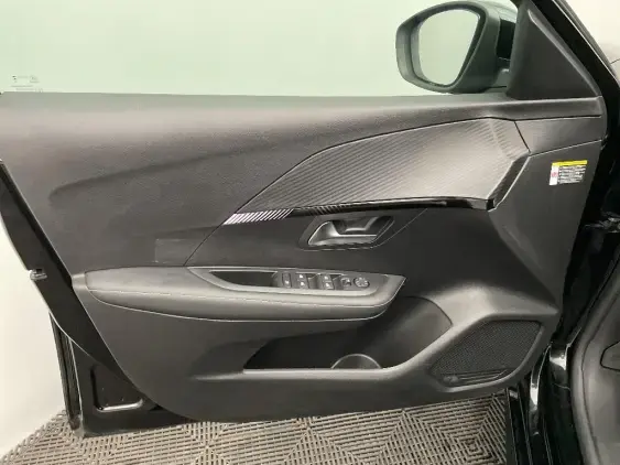 PEUGEOT 208 II - voiture d'occasion - Photo 17