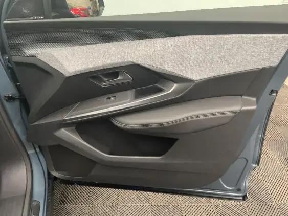 PEUGEOT 3008 ELECTRIQUE III - voiture d'occasion - Photo 18