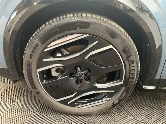 PEUGEOT 3008 ELECTRIQUE III - voiture d'occasion - Photo 20