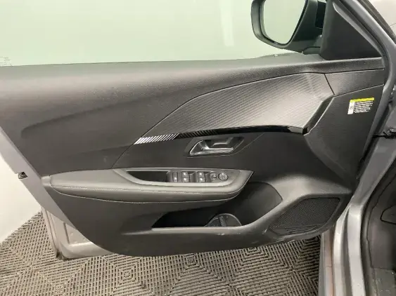 PEUGEOT 208 II - voiture d'occasion - Photo 18