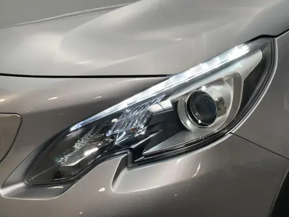 PEUGEOT 2008 - voiture d'occasion - Photo 21