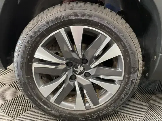 PEUGEOT 2008 - voiture d'occasion - Photo 24