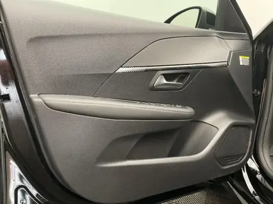 PEUGEOT 208 II - voiture d'occasion - Photo 17