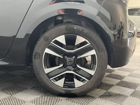 PEUGEOT 208 II - voiture d'occasion - Photo 22