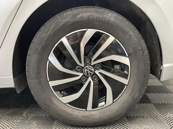 VOLKSWAGEN POLO VI - voiture d'occasion - Photo 23