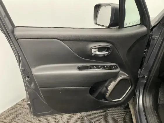 JEEP RENEGADE - voiture d'occasion - Photo 19