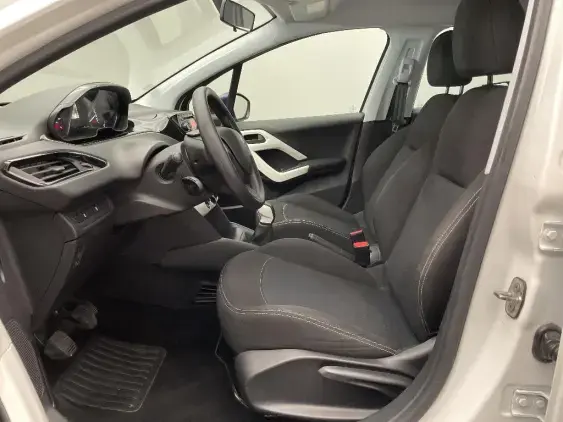 PEUGEOT 208 - voiture d'occasion - Photo 17