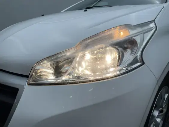 PEUGEOT 208 - voiture d'occasion - Photo 21